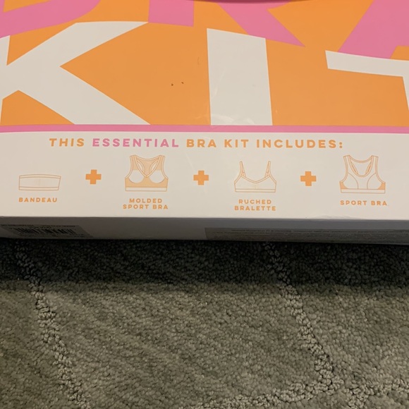 NEW Maidenform Girl Bra Kit sz Small 6/6x - 4 Bra styles - Picture 5 of 6